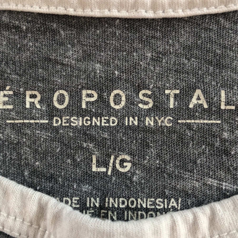 Cropped Tee - Picture 2 of 2